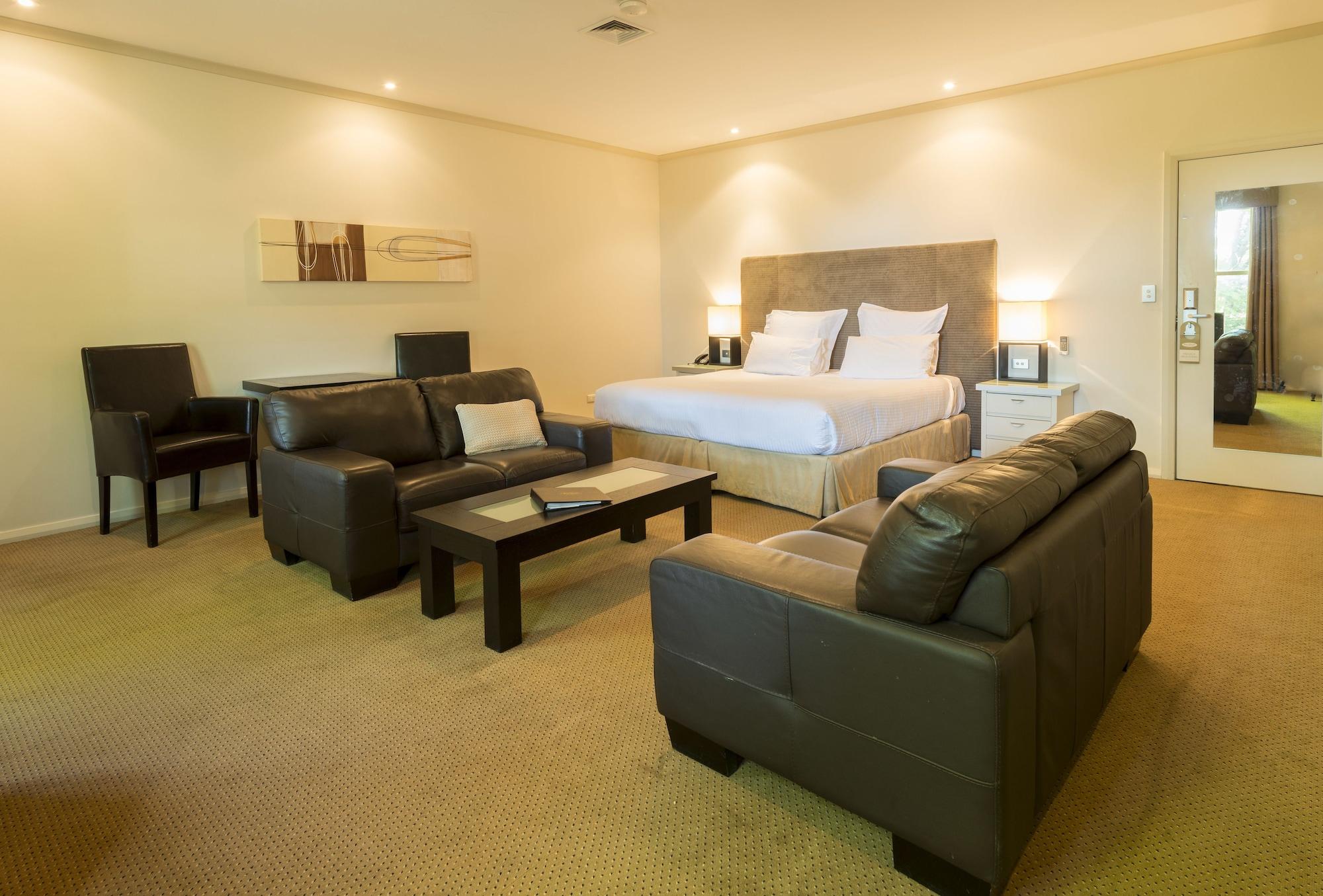Отель Beau Monde International Doncaster East Экстерьер фото