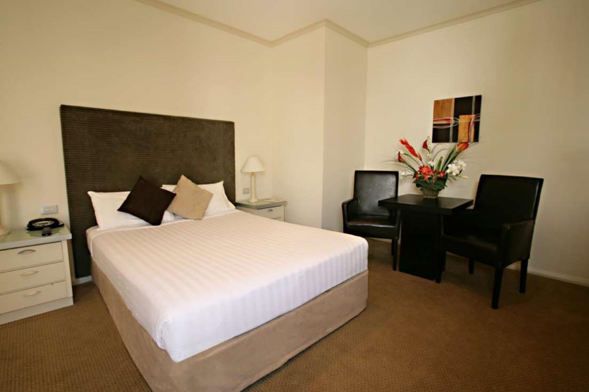 Отель Beau Monde International Doncaster East Экстерьер фото