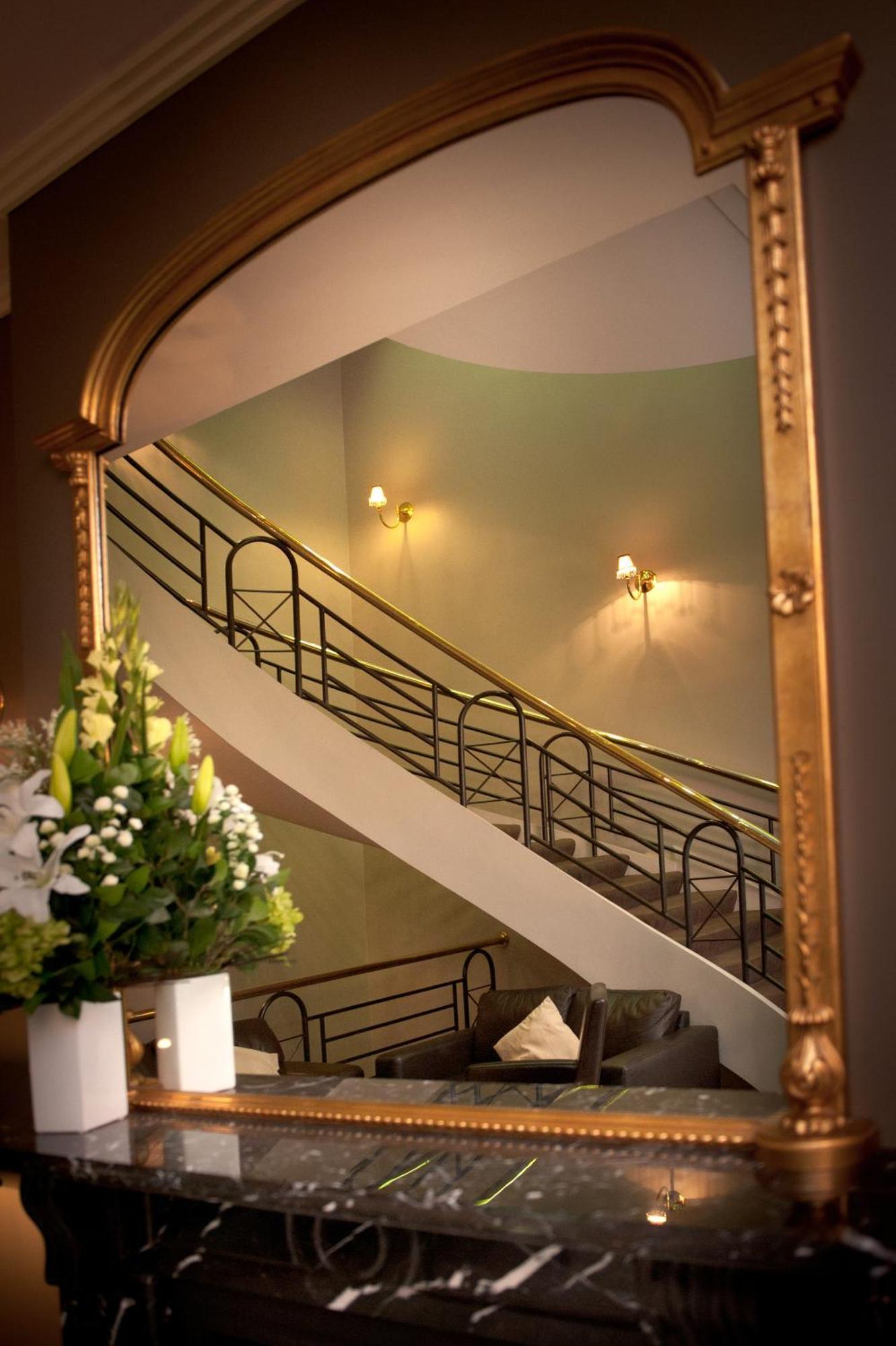 Отель Beau Monde International Doncaster East Экстерьер фото