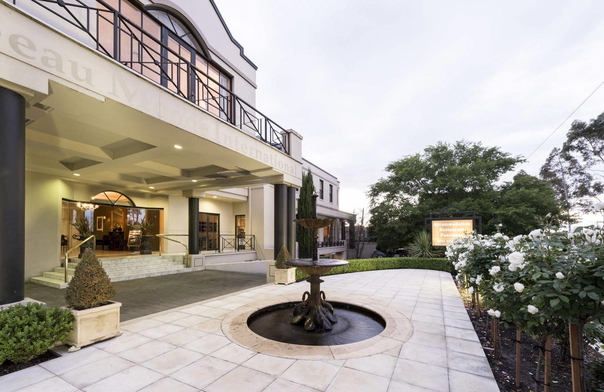 Отель Beau Monde International Doncaster East Экстерьер фото